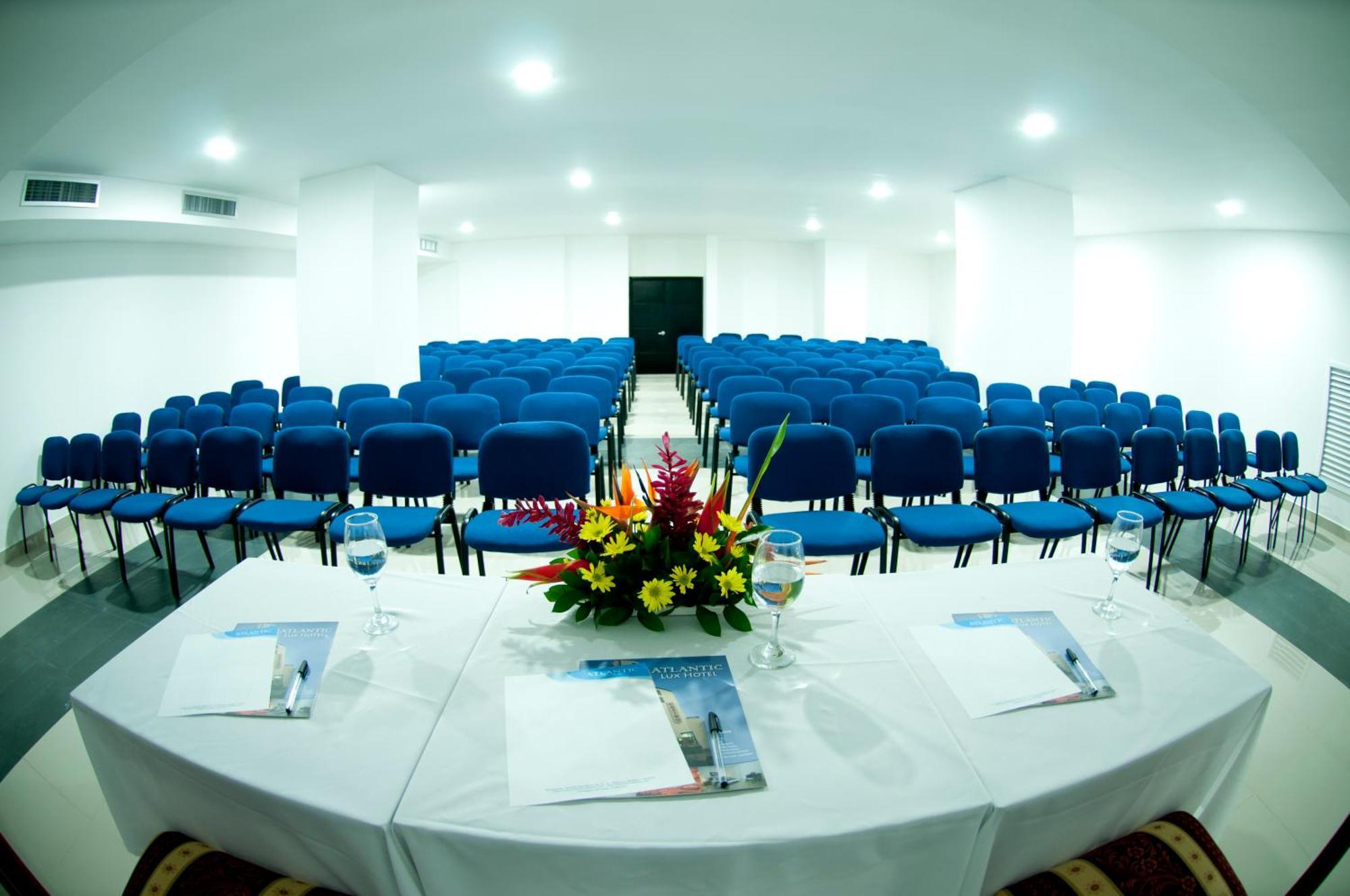 Hotel Atlantic Lux Cartagena Bisnis foto